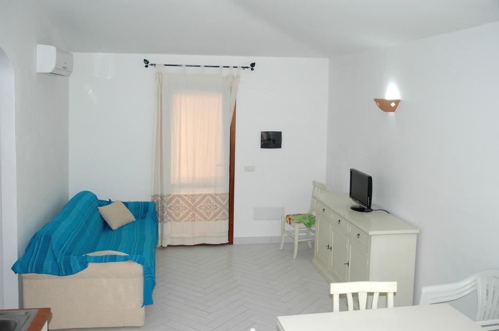 Holiday Homes Stella Marina San Teodoro  Bilik gambar